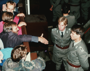 german.border.guards.confused_pic